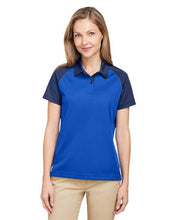 Load image into Gallery viewer, Women's Command Snag-Protection Colorblock Polo