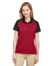 Load image into Gallery viewer, Women's Command Snag-Protection Colorblock Polo

